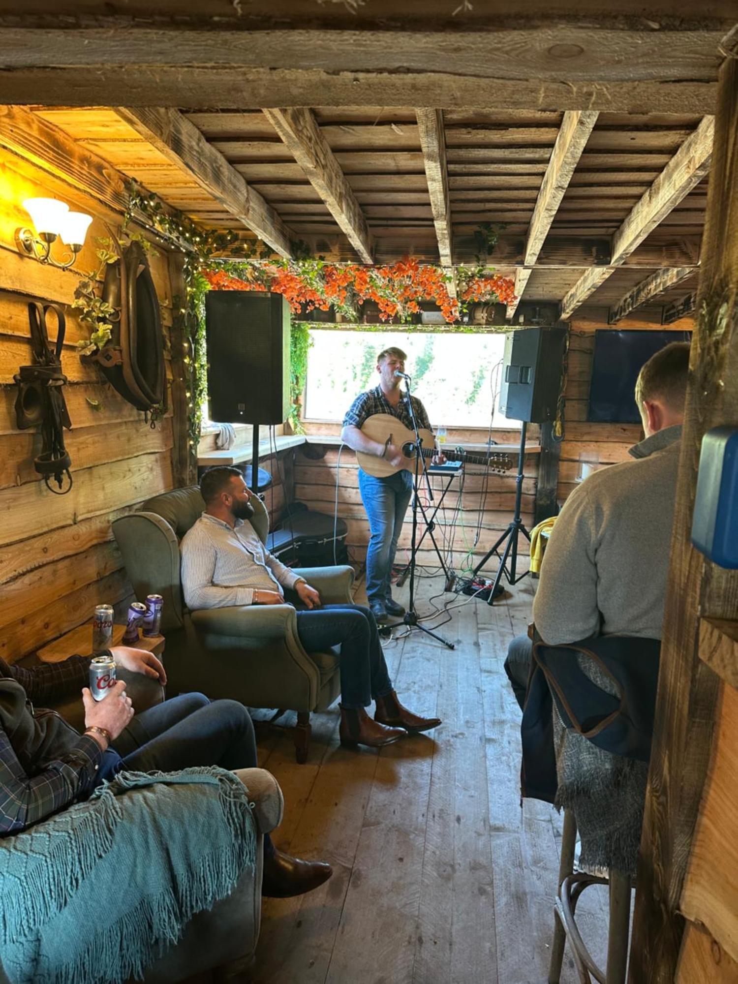 Greenvale Cabins Forkhill Eksteriør billede