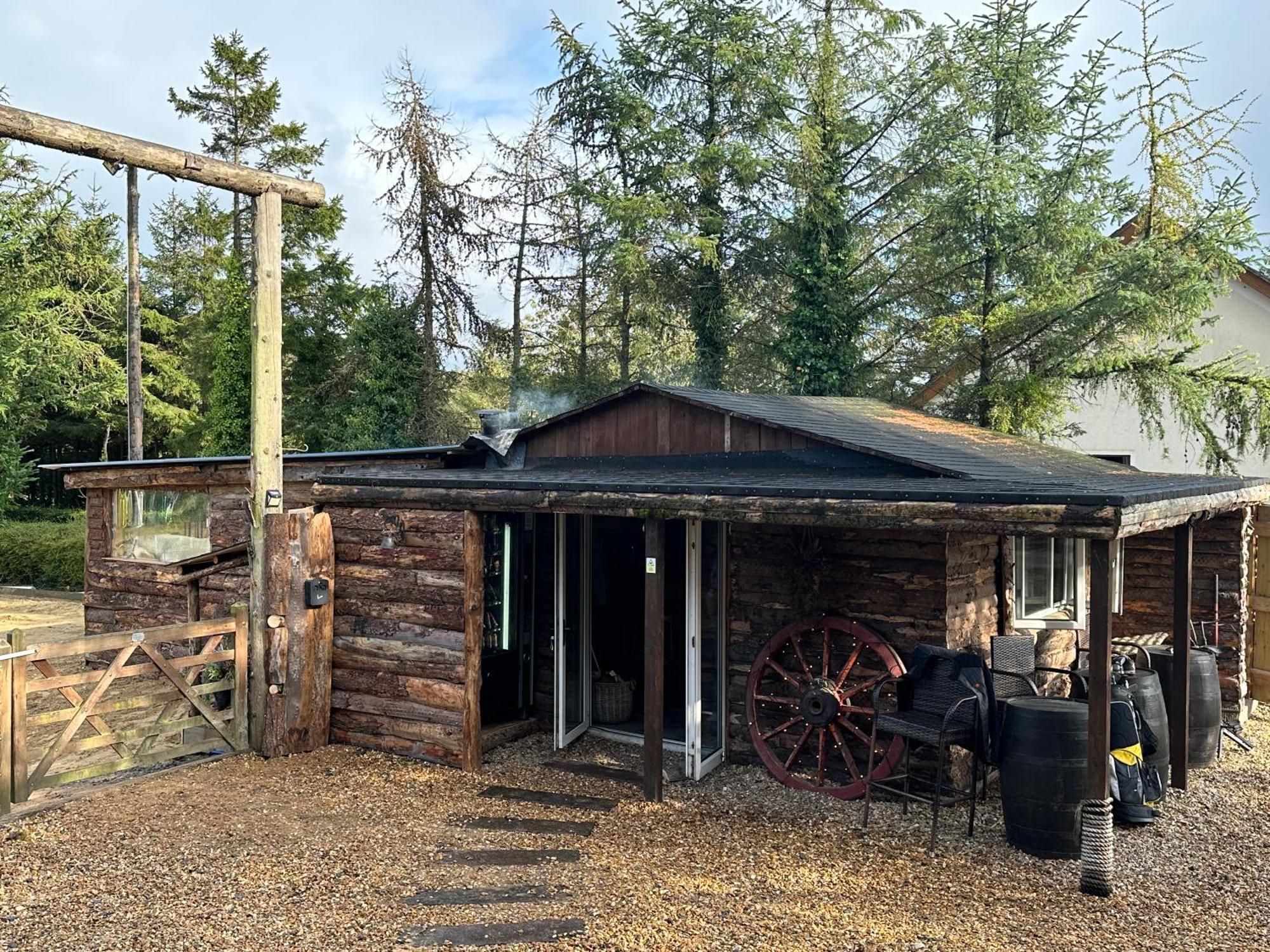 Greenvale Cabins Forkhill Eksteriør billede